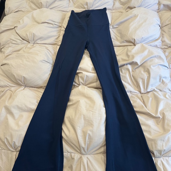 Lululemon Groove Nulu Super-High-Rise Flared Pant - Picture 2 of 5